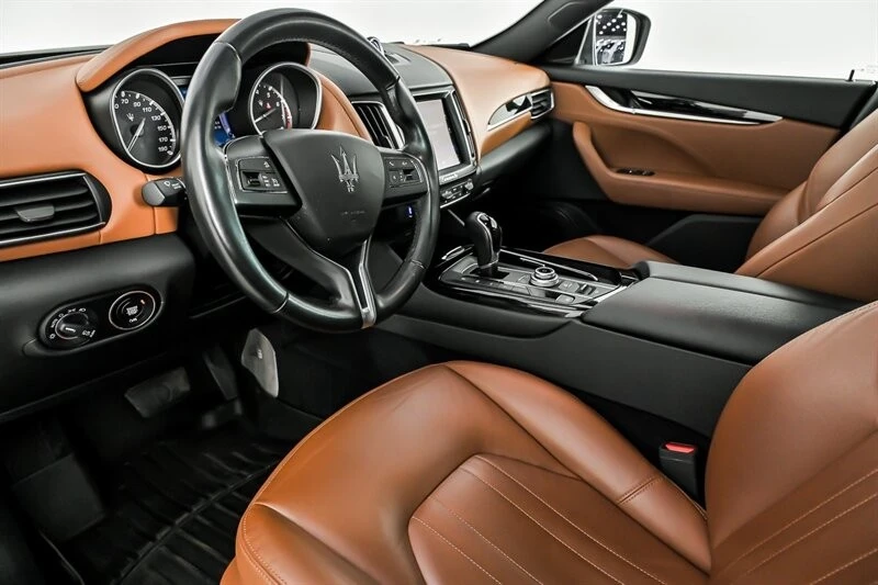 2017 Maserati Levante - Image 15 of 31