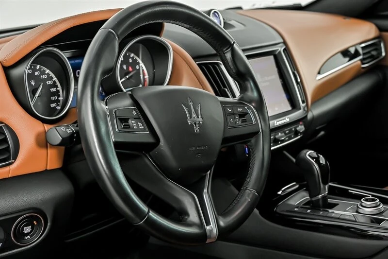 2017 Maserati Levante - Image 20 of 31