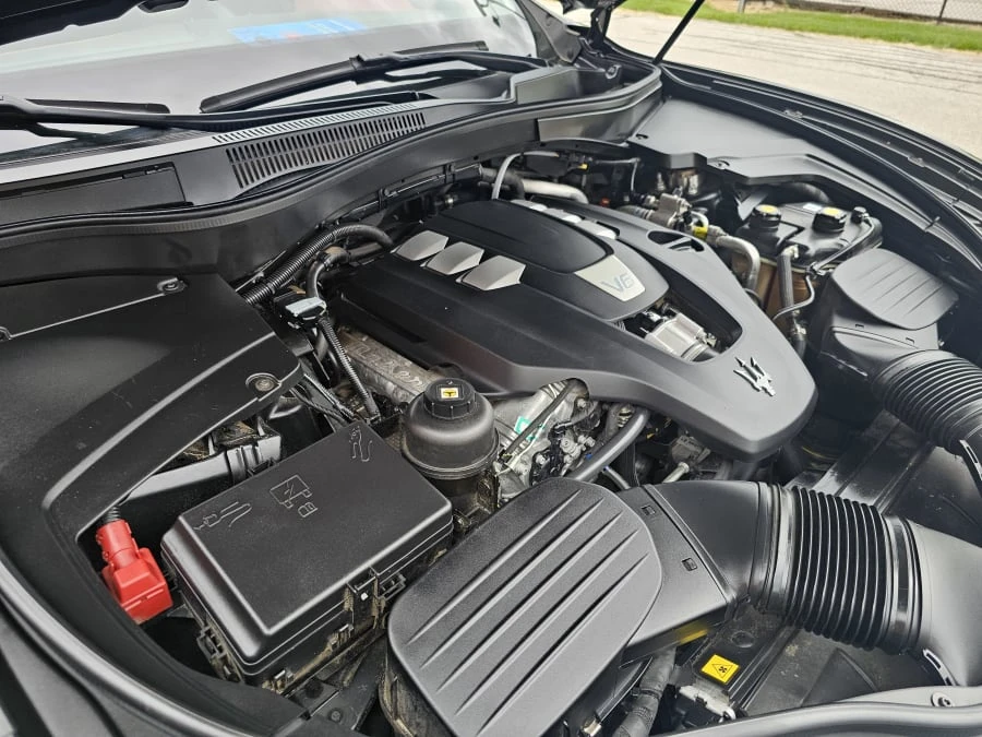 2017 Maserati Levante - Image 12 of 12