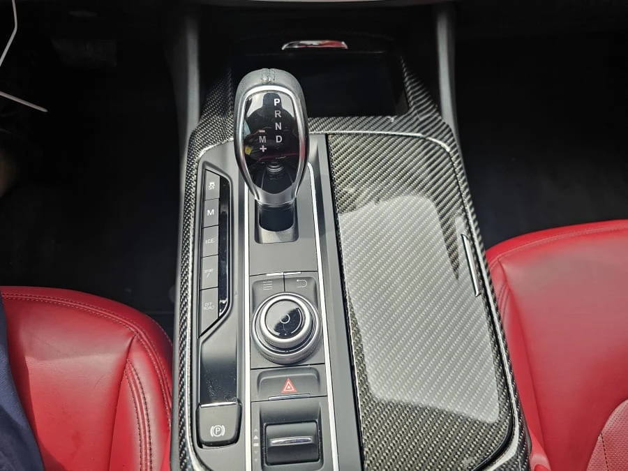2017 Maserati Levante - Image 10 of 12