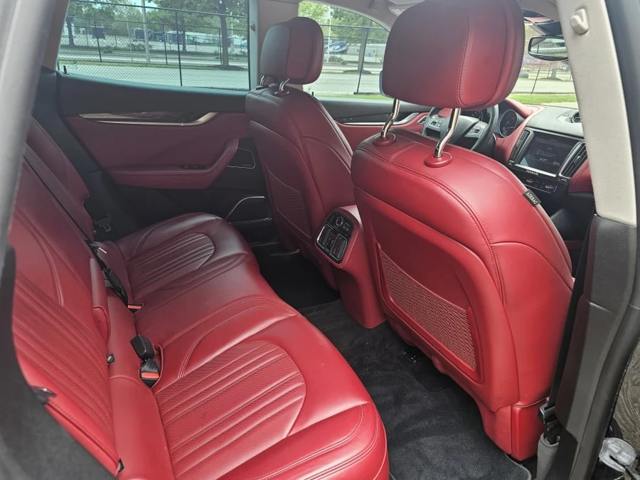 2017 Maserati Levante - Image 7 of 12