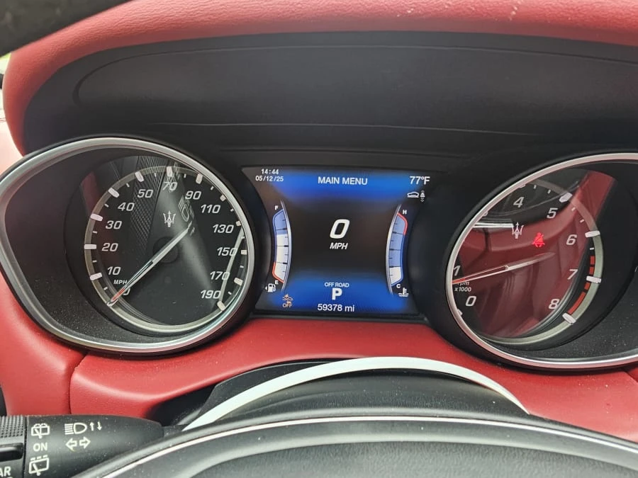 2017 Maserati Levante - Image 6 of 12