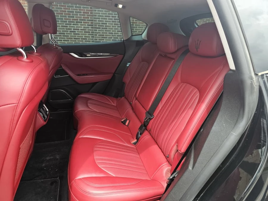 2017 Maserati Levante - Image 9 of 12
