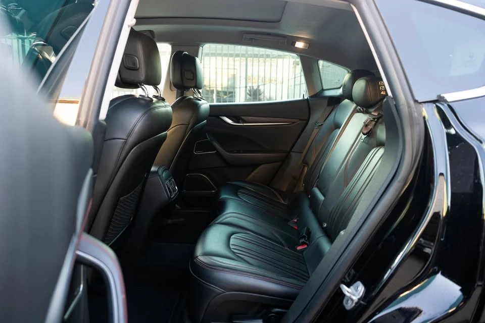 2017 Maserati Levante - Image 7 of 13