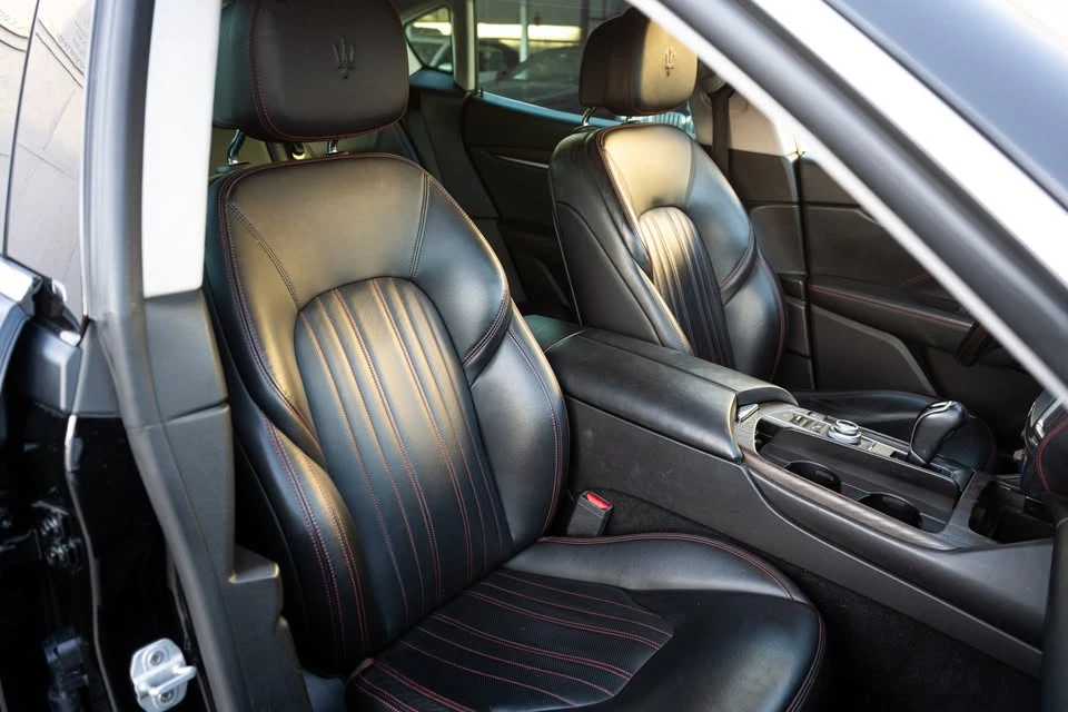 2017 Maserati Levante - Image 10 of 13