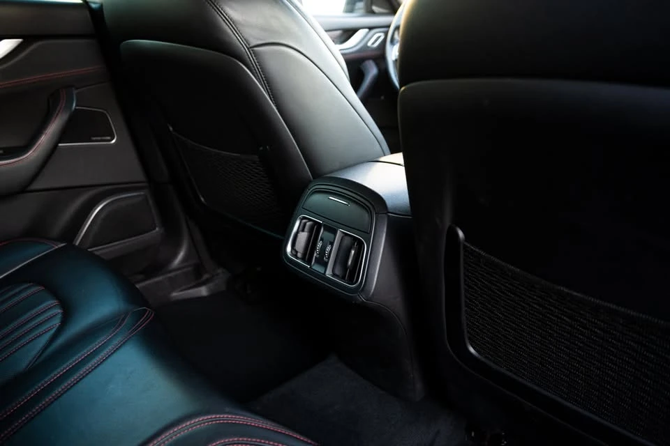 2017 Maserati Levante - Image 15 of 20
