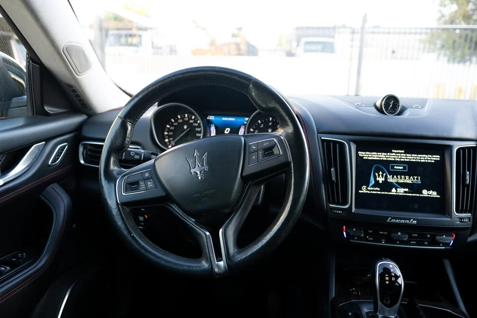 2017 Maserati Levante - Image 18 of 20