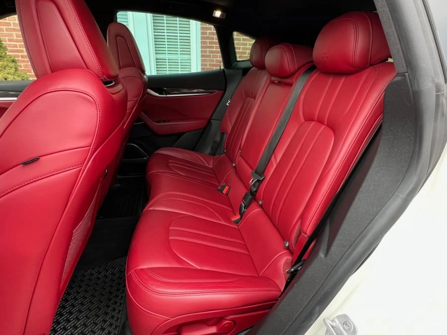 2017 Maserati Levante - Image 7 of 12