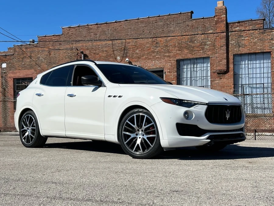 2017 Maserati Levante - Image 4 of 12