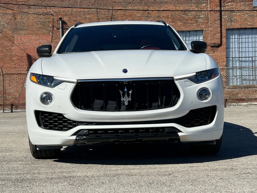 2017 Maserati Levante - Image 5 of 12