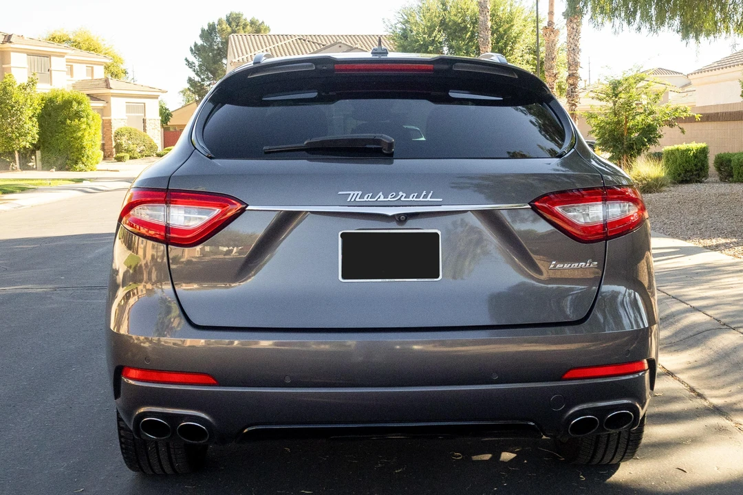 2017 Maserati Levante - Image 8 of 31