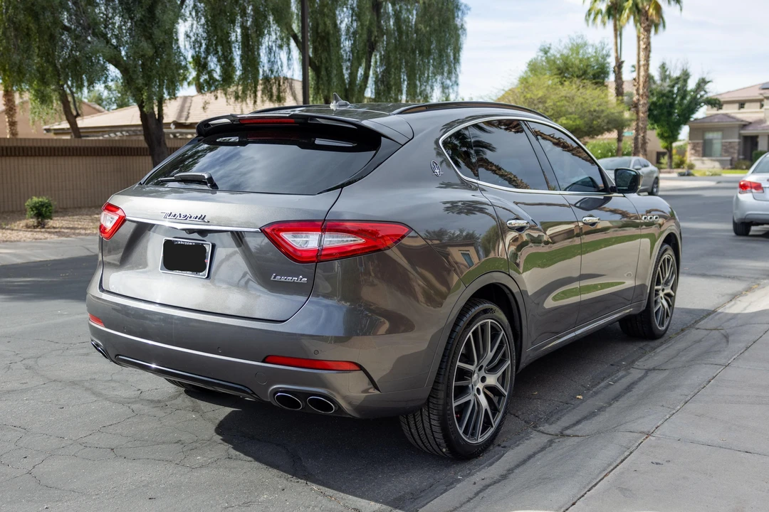 2017 Maserati Levante - Image 4 of 31