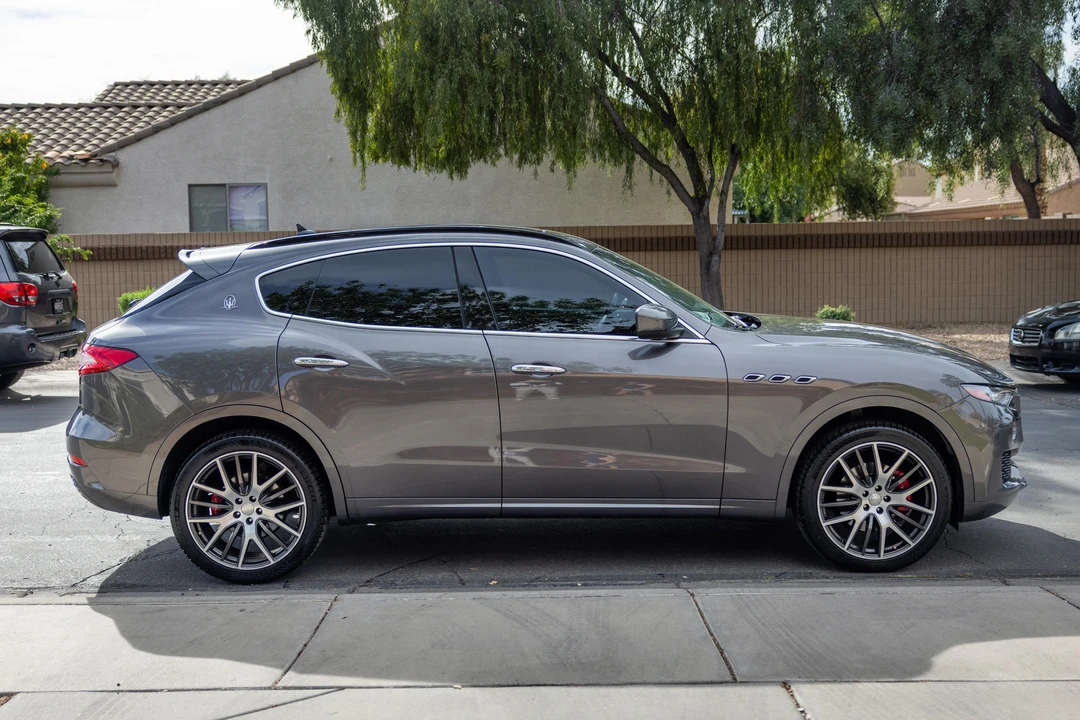2017 Maserati Levante - Image 9 of 31