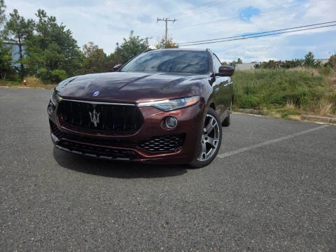 2017 Maserati Levante - Image 2 of 20