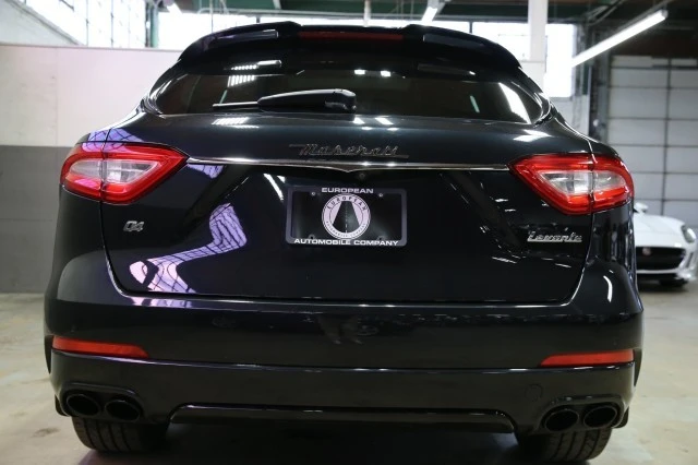 2017 Maserati Levante - Image 5 of 24