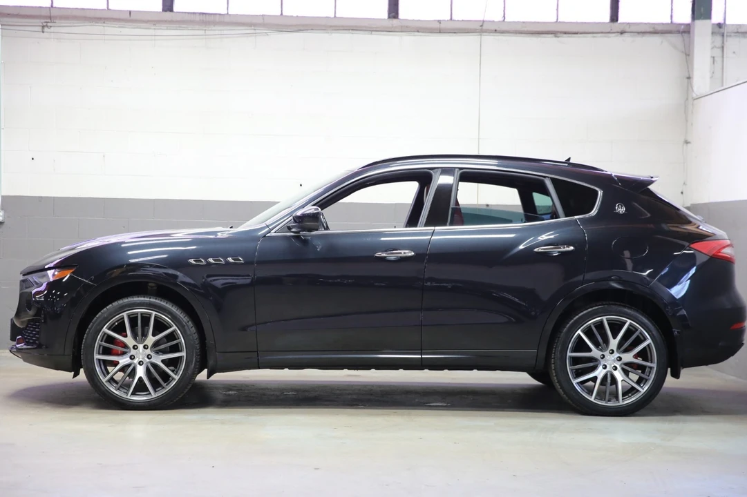 2017 Maserati Levante - Image 2 of 31