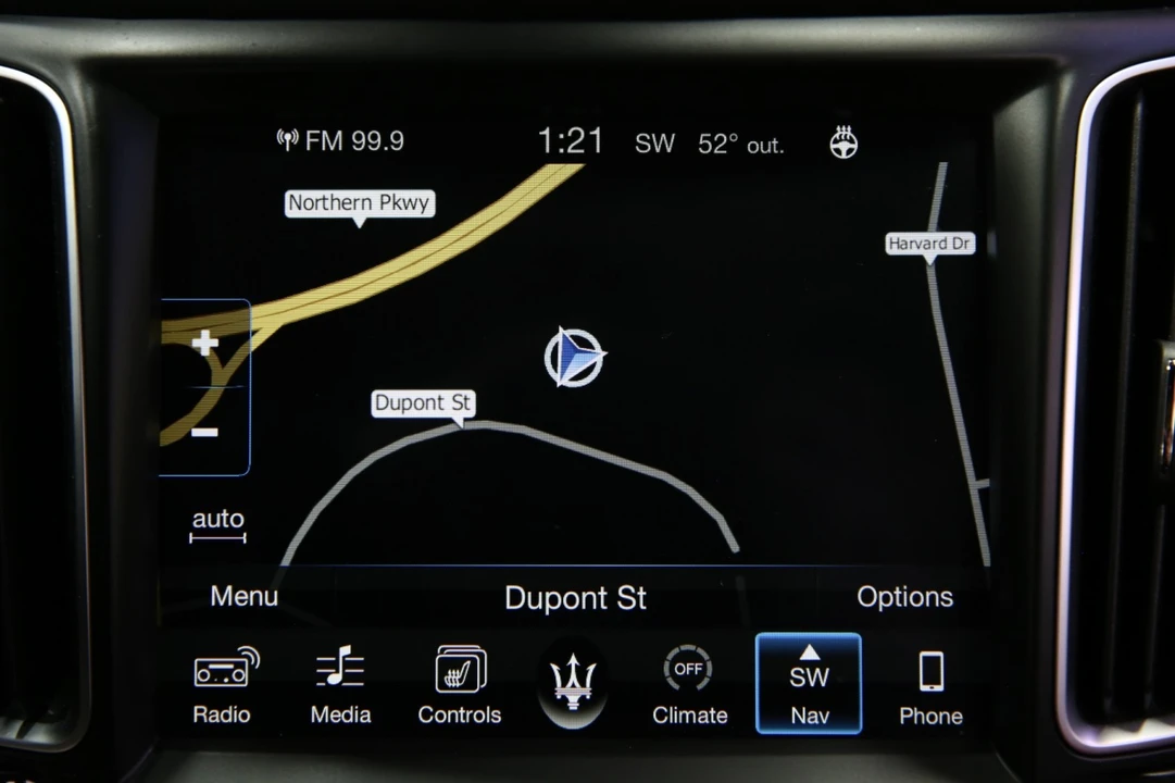 2017 Maserati Levante - Image 23 of 31
