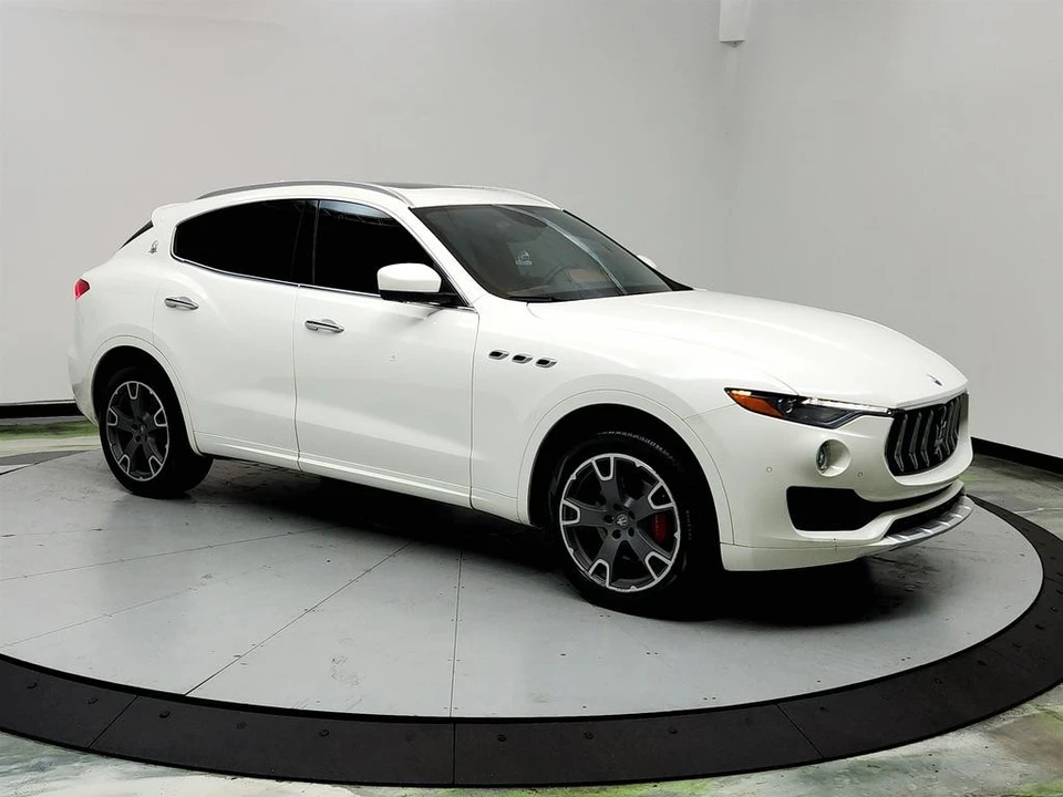 2017 Maserati Levante - Image 3 of 12
