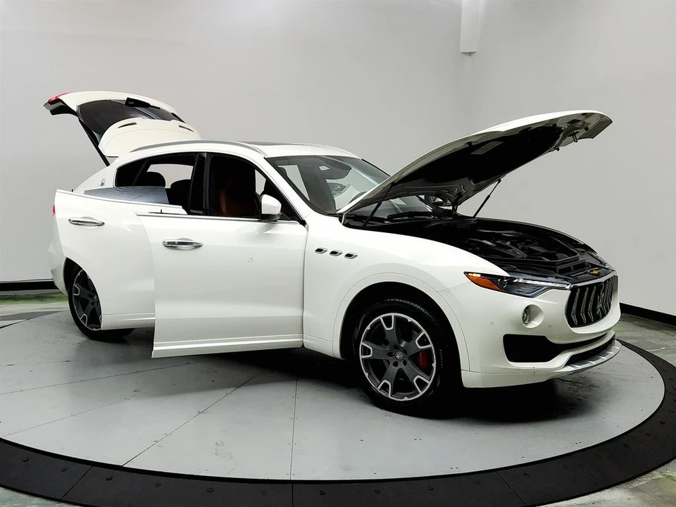 2017 Maserati Levante - Image 10 of 12