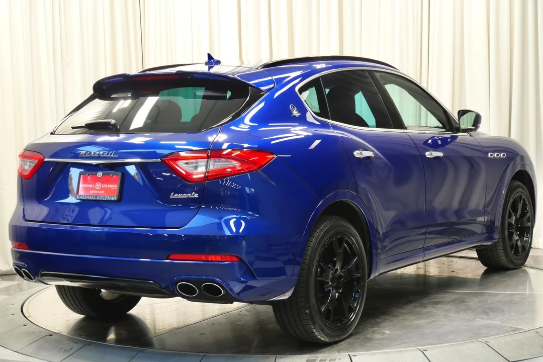 2017 Maserati Levante - Image 9 of 21