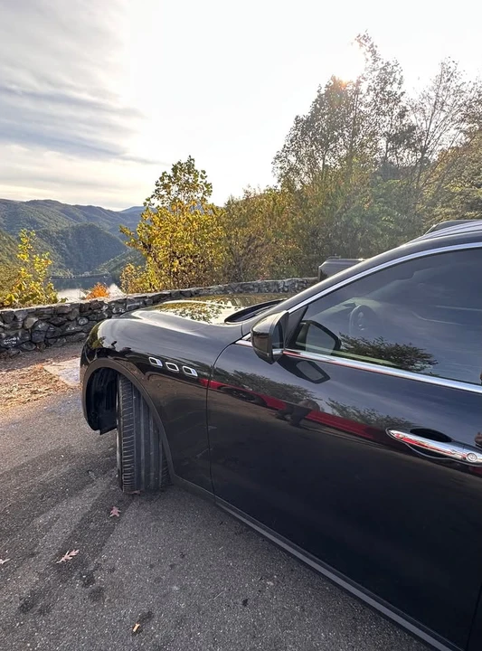 2017 Maserati Levante - Image 10 of 20