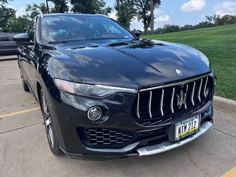 2017 Maserati Levante Base