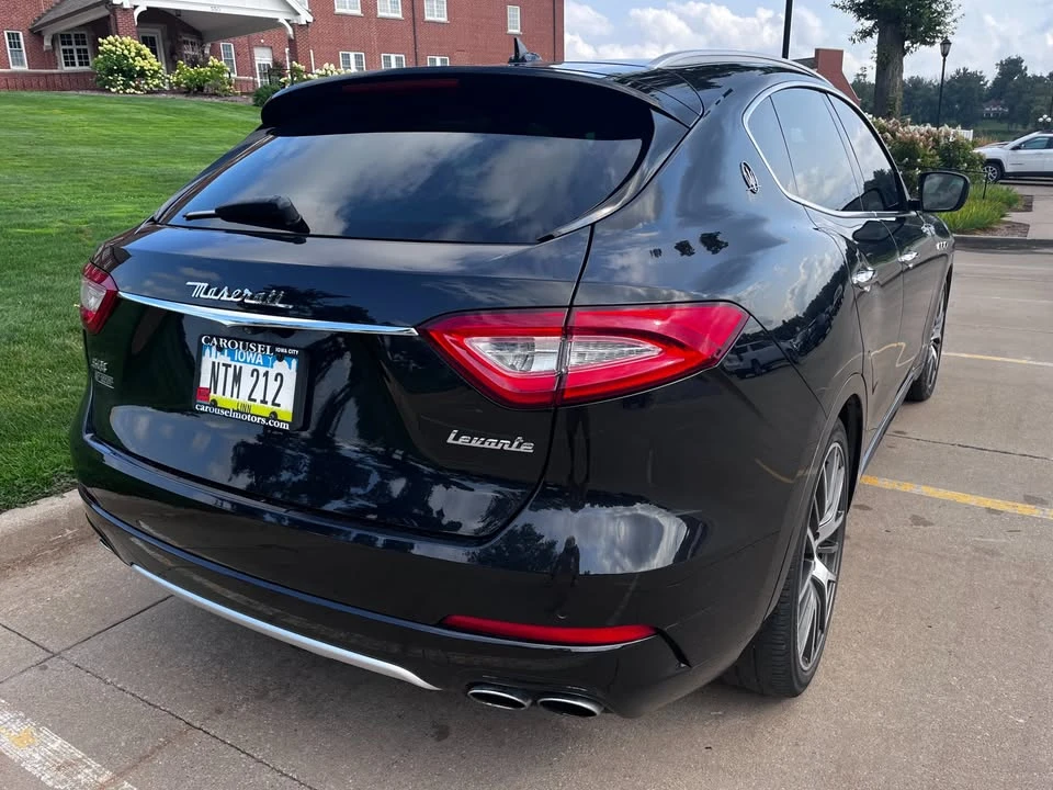 2017 Maserati Levante - Image 2 of 20