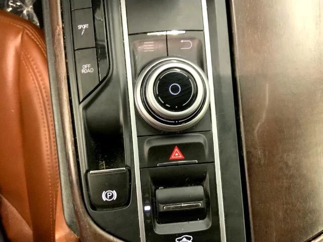 2017 Maserati Levante - Image 15 of 20