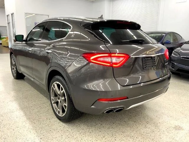 2017 Maserati Levante - Image 6 of 20
