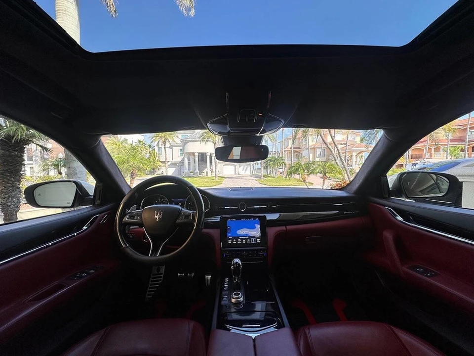 2017 Maserati Quattroporte 6th Gen - Image 11 of 24