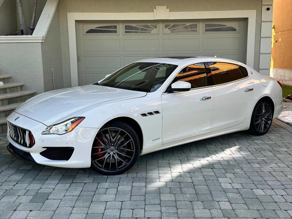 2017 Maserati Quattroporte 6th Gen - Image 4 of 24
