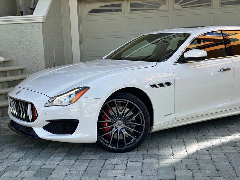 2017 Maserati Quattroporte 6th Gen - Image 2 of 24