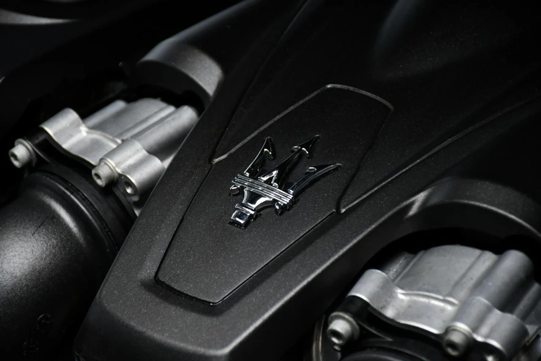 2017 Maserati Quattroporte 6th Gen - Image 18 of 31