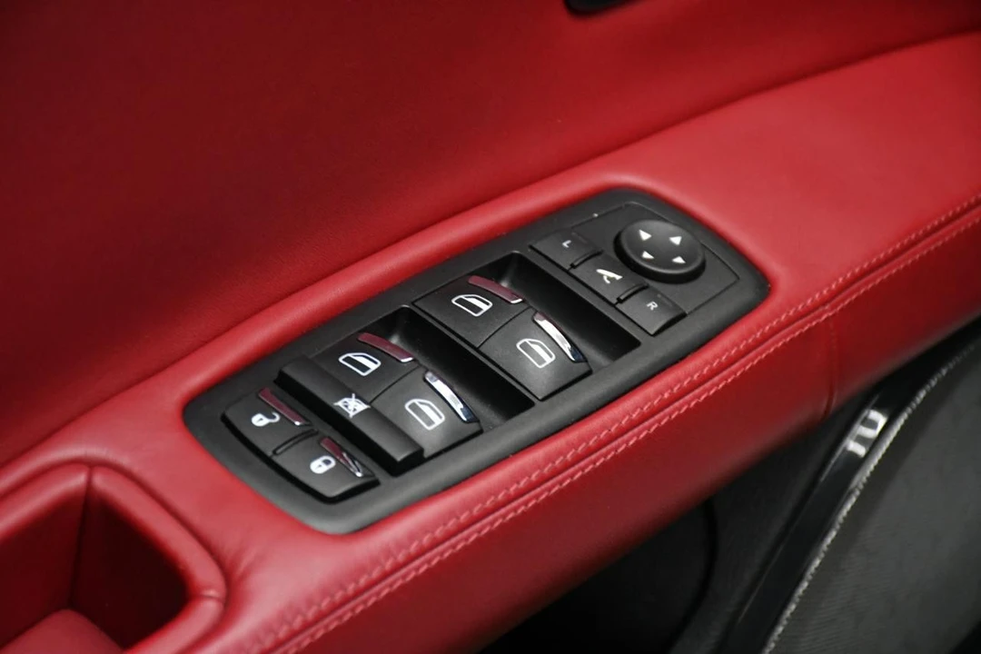 2017 Maserati Quattroporte 6th Gen - Image 21 of 31