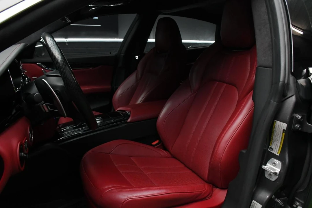 2017 Maserati Quattroporte 6th Gen - Image 25 of 31