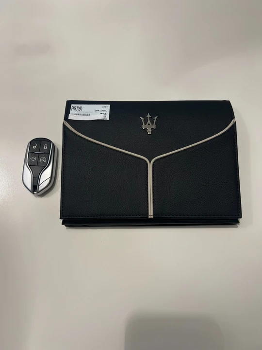 2017 Maserati Quattroporte 6th Gen - Image 24 of 25