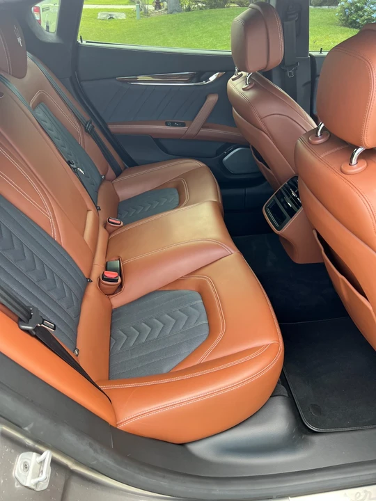 2017 Maserati Quattroporte 6th Gen - Image 13 of 25