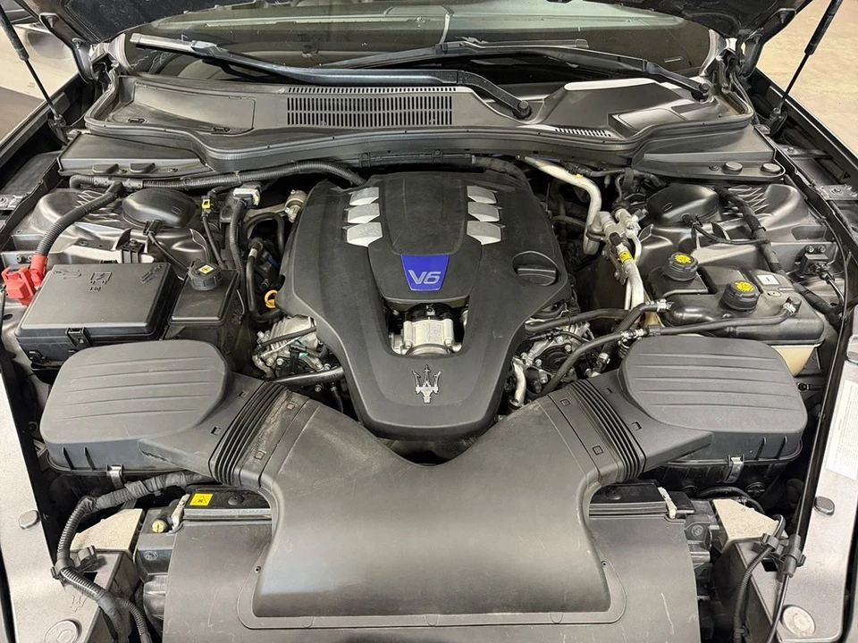 2017 Maserati Quattroporte 6th Gen - Image 21 of 25