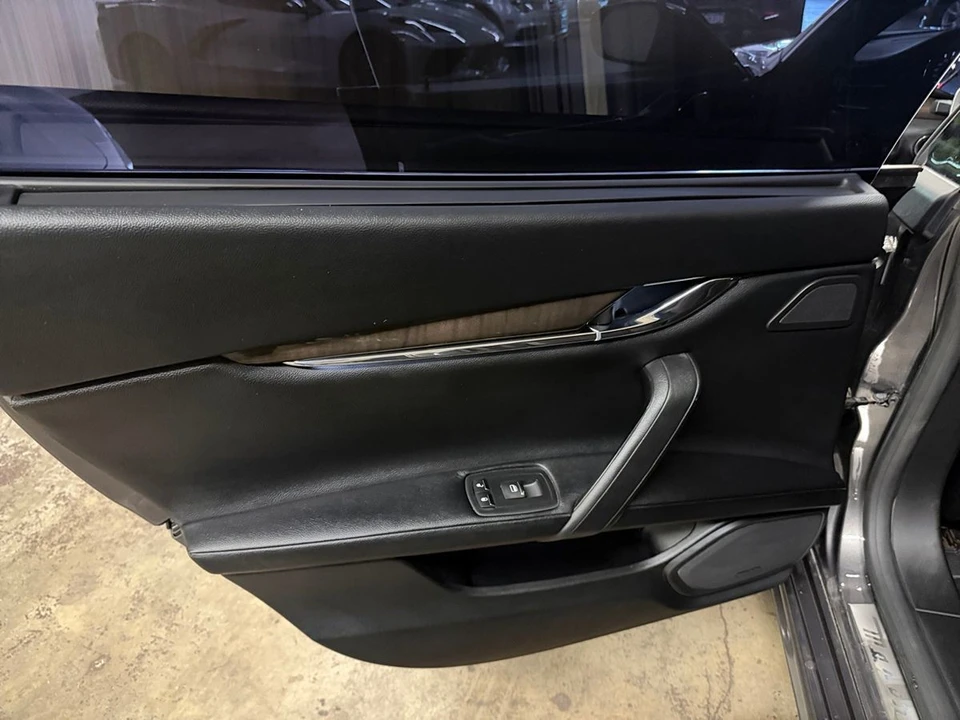 2017 Maserati Quattroporte 6th Gen - Image 14 of 25