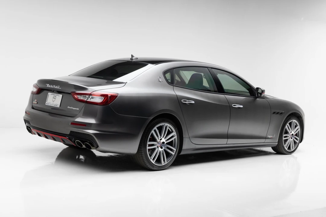 2017 Maserati Quattroporte 6th Gen - Image 11 of 21