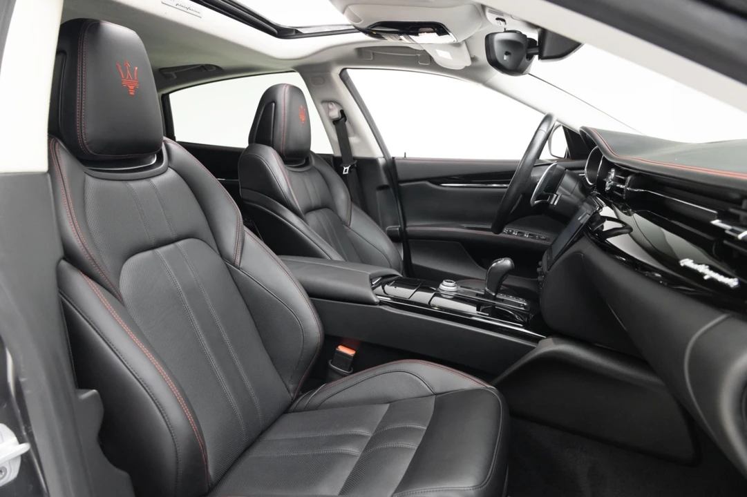 2017 Maserati Quattroporte 6th Gen - Image 4 of 21