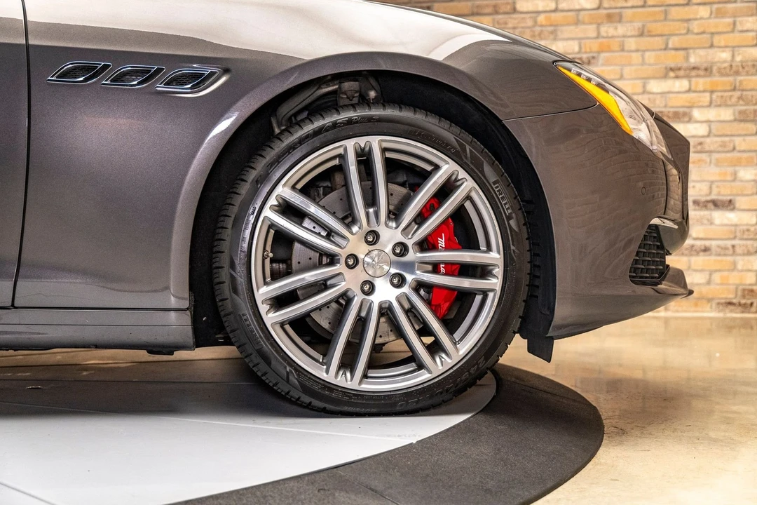 2017 Maserati - Image 19 of 24