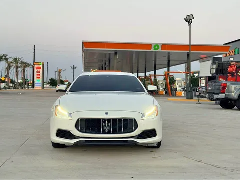 2017 Maserati Quattroporte S Sedan 4D