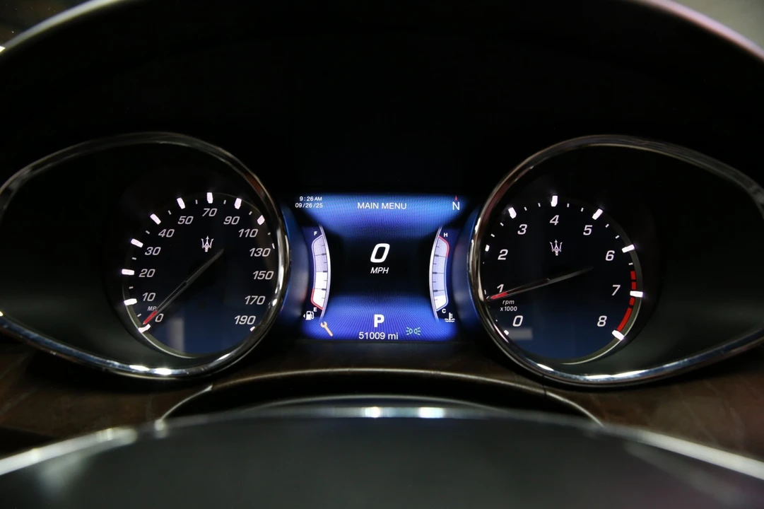 2017 Maserati Quattroporte 6th Gen - Image 29 of 31