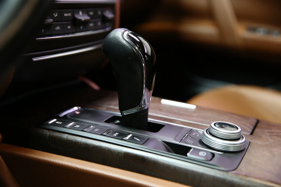2017 Maserati Quattroporte 6th Gen - Image 19 of 31