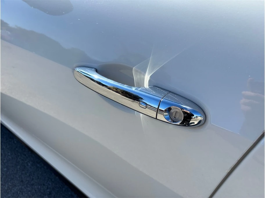 2017 Maserati Quattroporte 6th Gen - Image 19 of 21