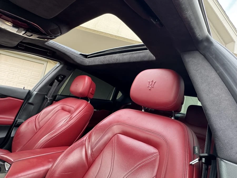 2017 Maserati Quattroporte 6th Gen - Image 25 of 31