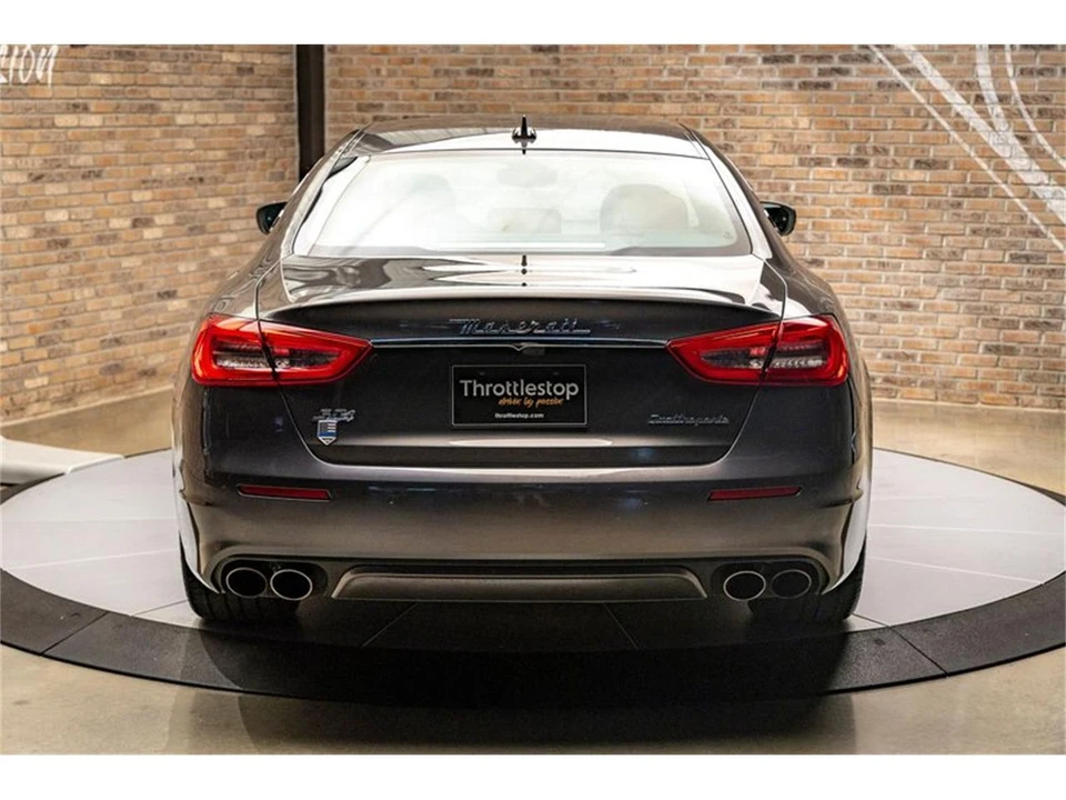 2017 Maserati Quattroporte 6th Gen - Image 9 of 31