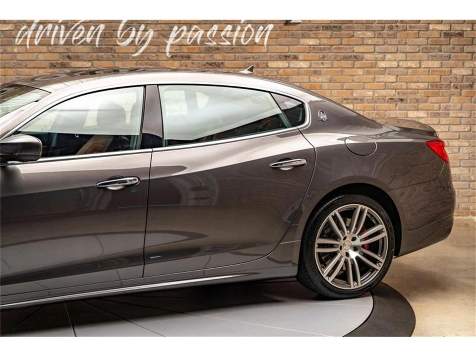 2017 Maserati Quattroporte 6th Gen - Image 13 of 31