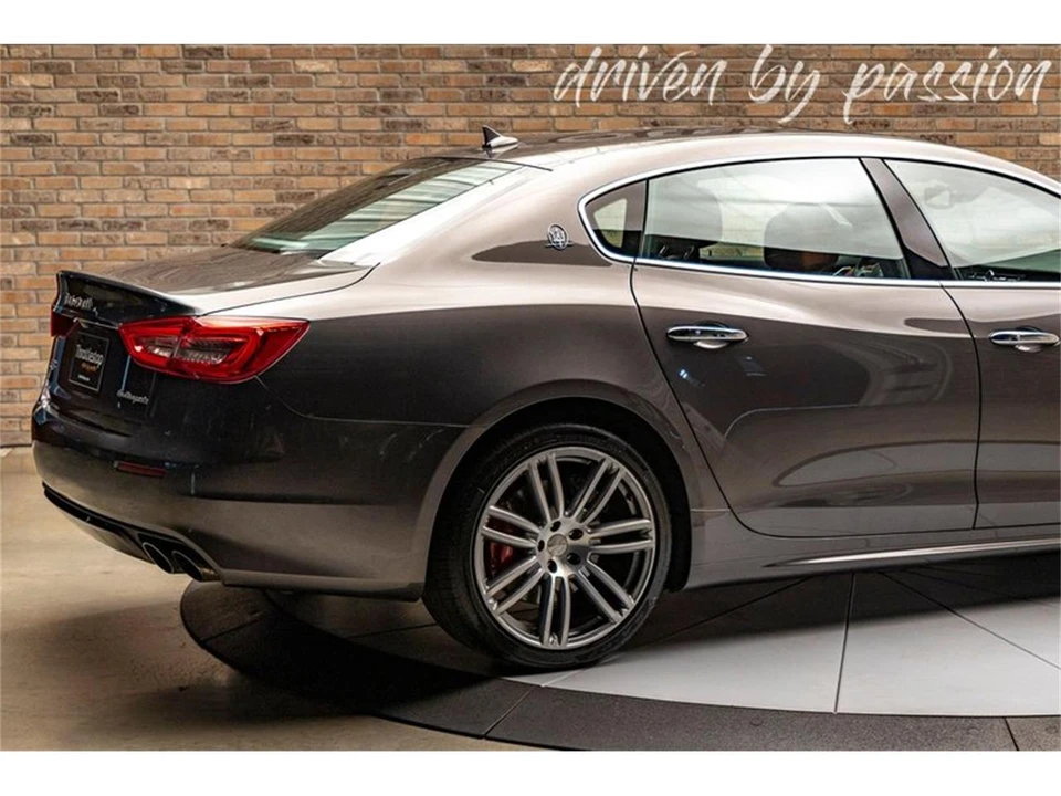 2017 Maserati Quattroporte 6th Gen - Image 14 of 31